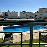 Apartment Silica Near Bonzana Square